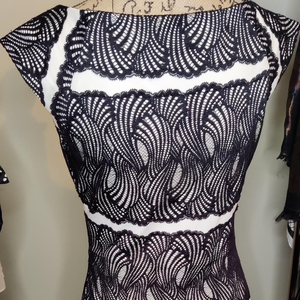 Classy, Sexy bebe dress! 🔥🔥